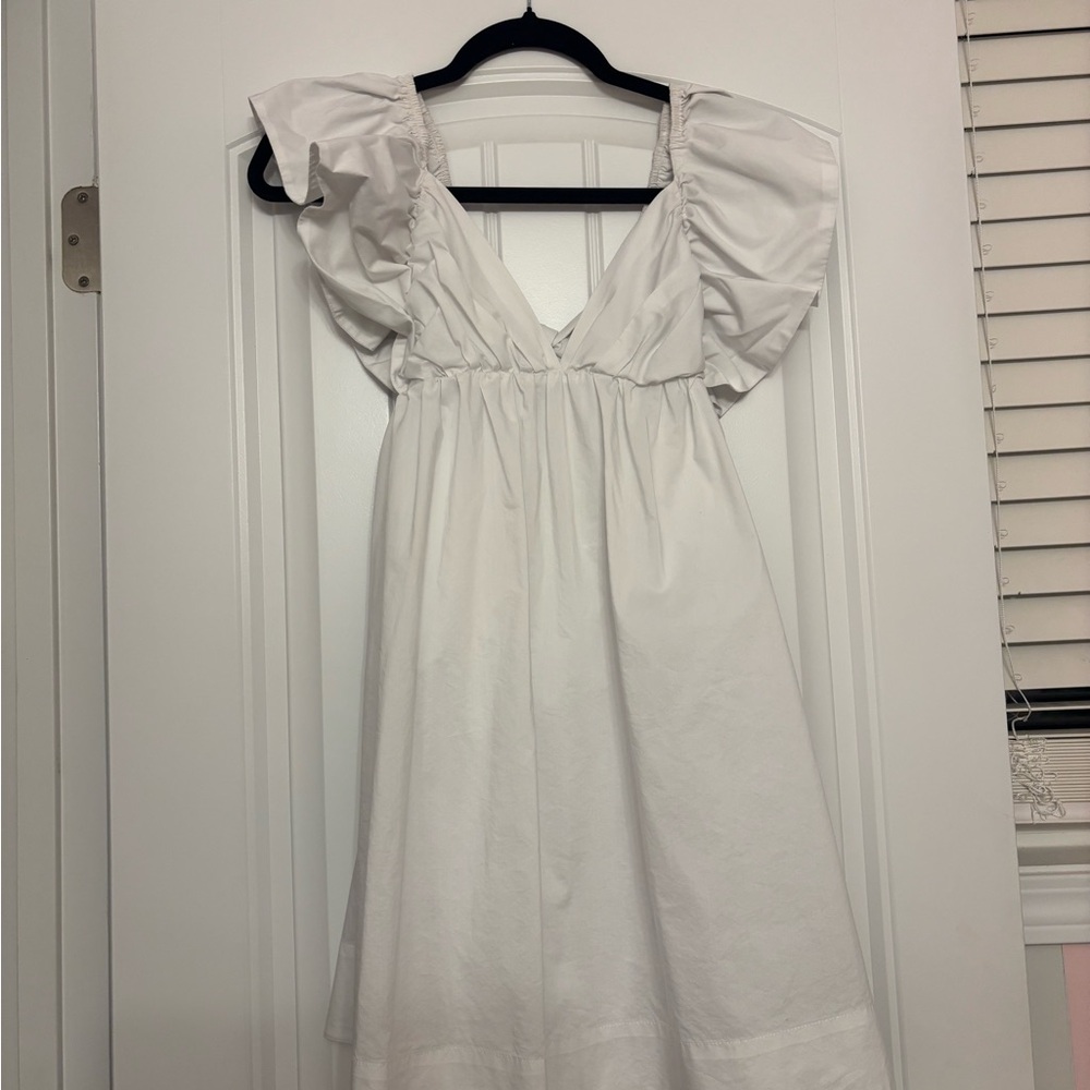 Elegant White Mini Dress